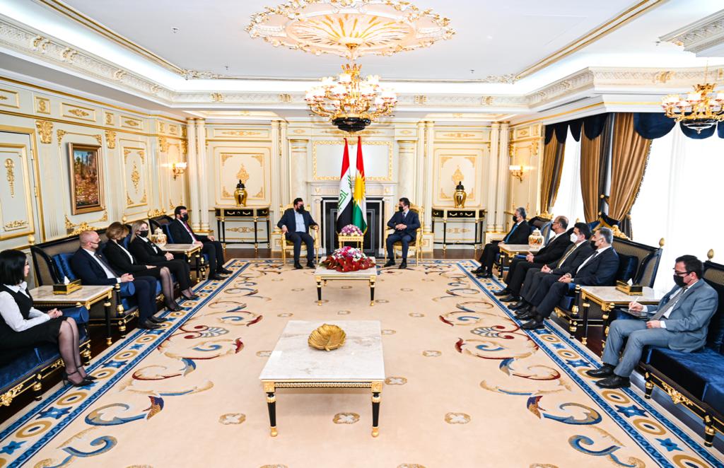 جانب من اجتماع رئيس حكومة إقليم كوردستان مع وفد حركة بابليون 